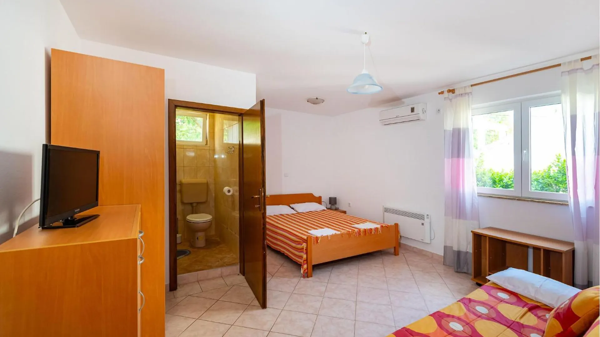 Beautiful Apartment In Krusevo With Wifi  Krusevo (Zadar)